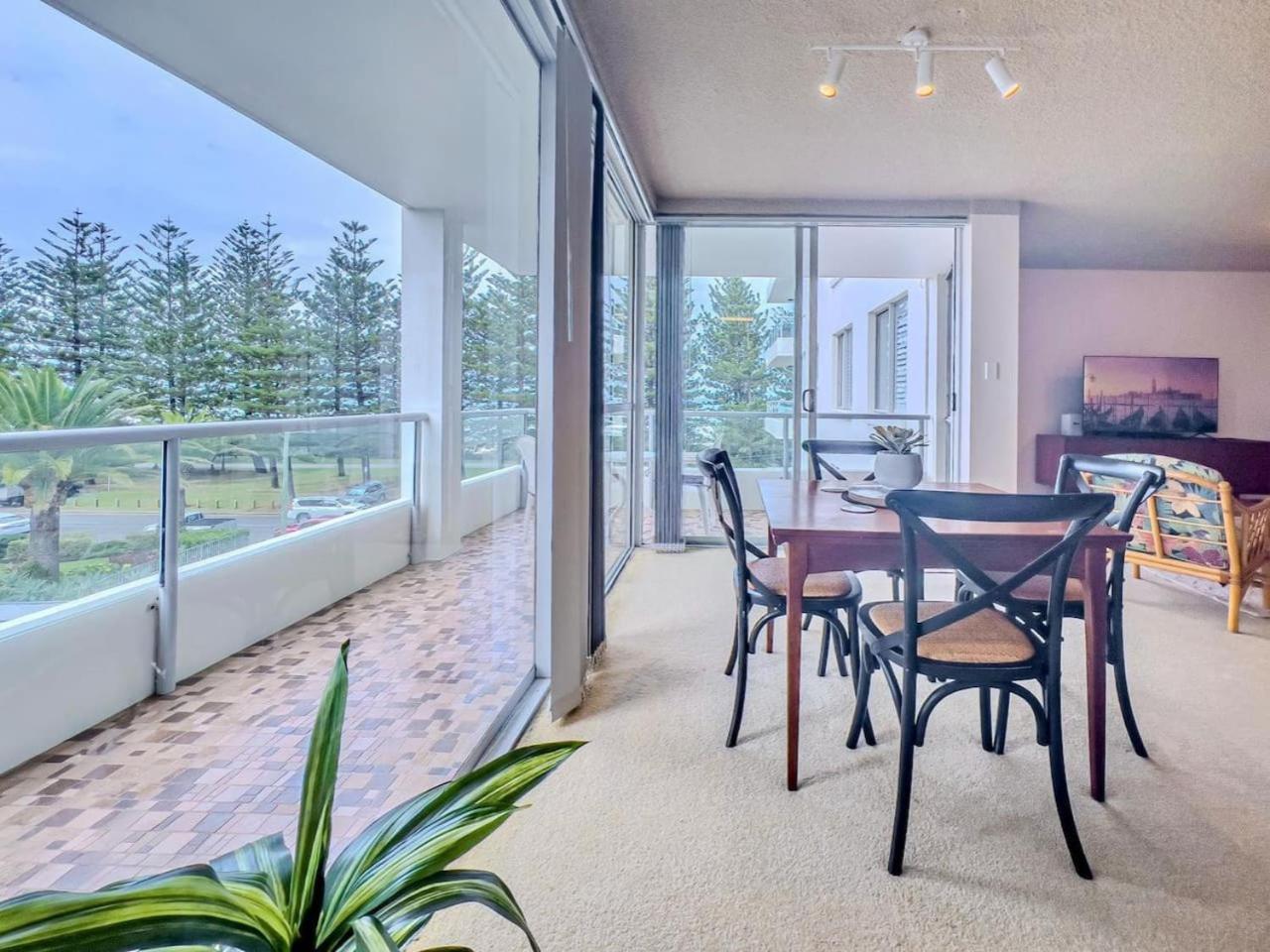 Burleigh Escape Gold Coast
